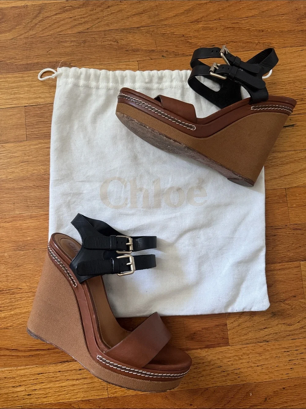 CHLOE Groove Platform Sandal Black Brown Wedge 39- runs small! Fits like 37-37.5